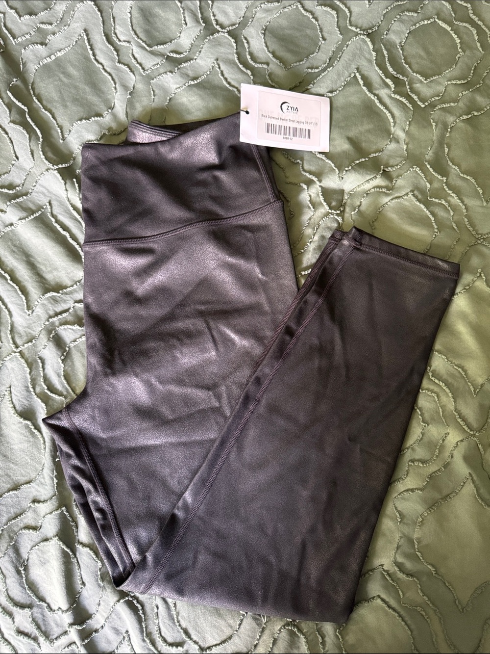 Zyia Black Distressed Bleeker Street Leggings 7/8 24” (12)
